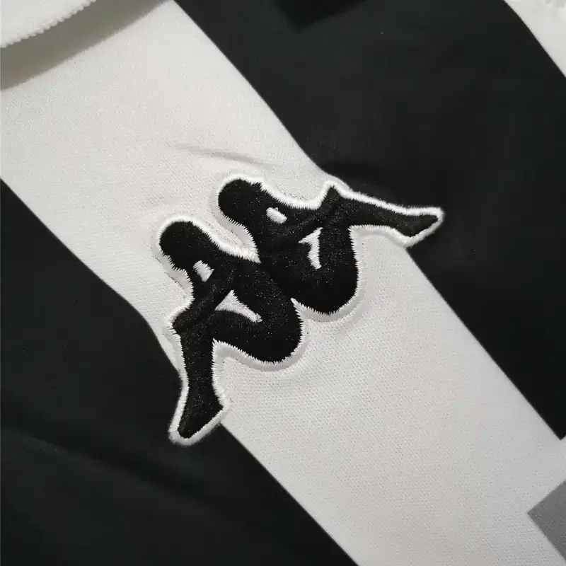 99/00 Juventus home retro jersey