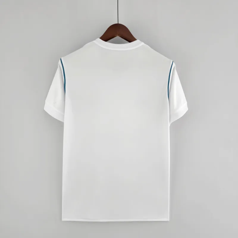 Maillot de football blanc rétro domicile du Real Madrid 2017-2018
