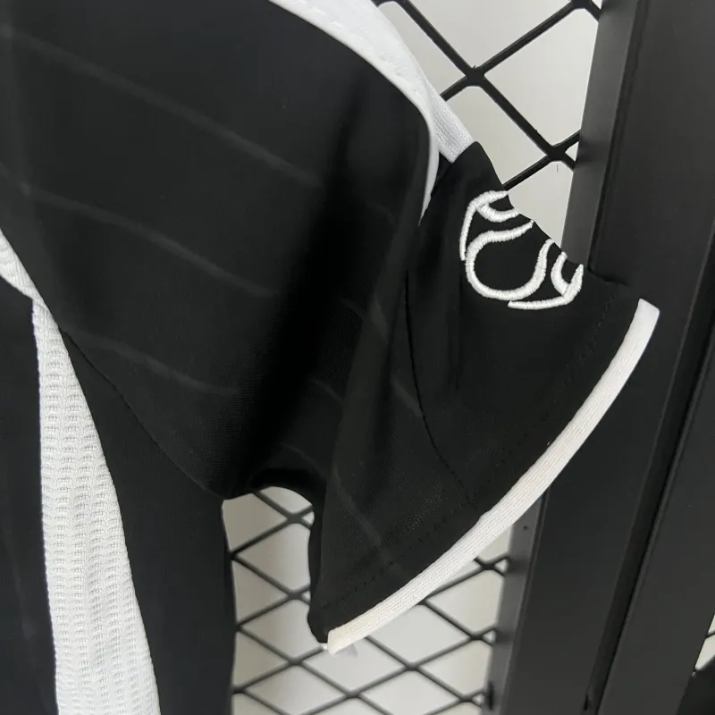 06/07 Real Madrid away black Retro kids kit