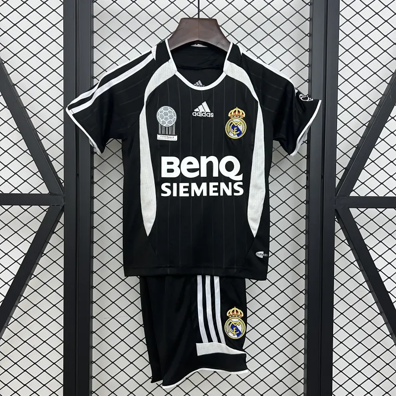 06/07 Real Madrid away black Retro kids kit