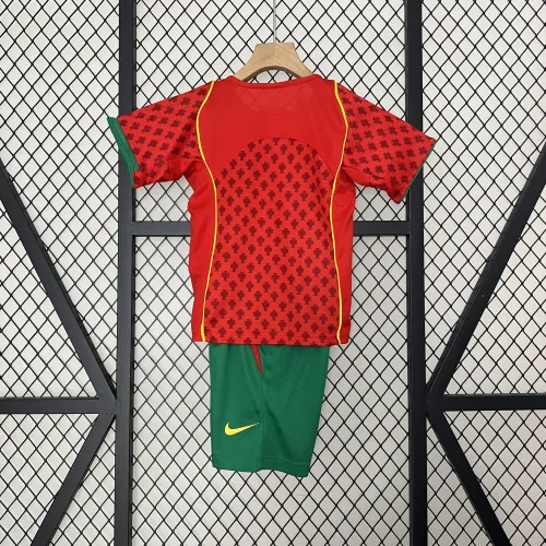 Kit rétro domicile Portugal 2004 pour enfants