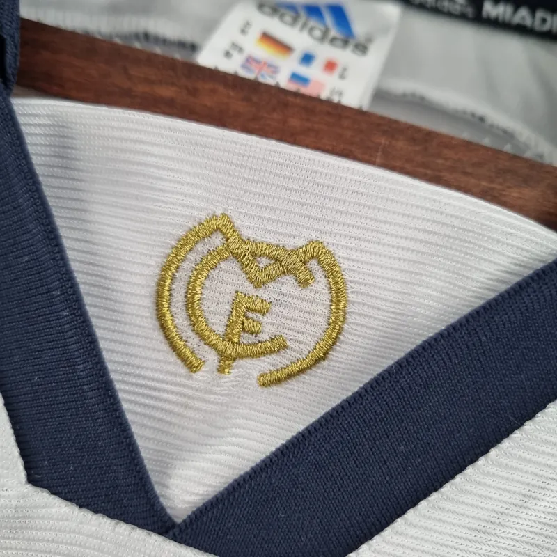 Camisola de futebol branca do Real Madrid Retro Home 2000