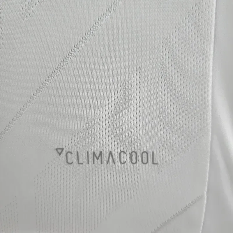 Maillot de football blanc rétro domicile du Real Madrid 2017-2018
