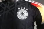 Maglia della nazionale tedesca 2024, versione speciale per i giocatori, nera