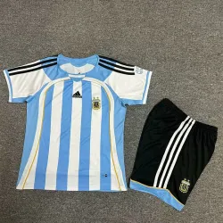 2006 World Cup Argentina Home Retro Kids Kit - product photo 2006 World Cup Argentina Home Retro Kids Kit front, iconic blue and white stripes, team crest.