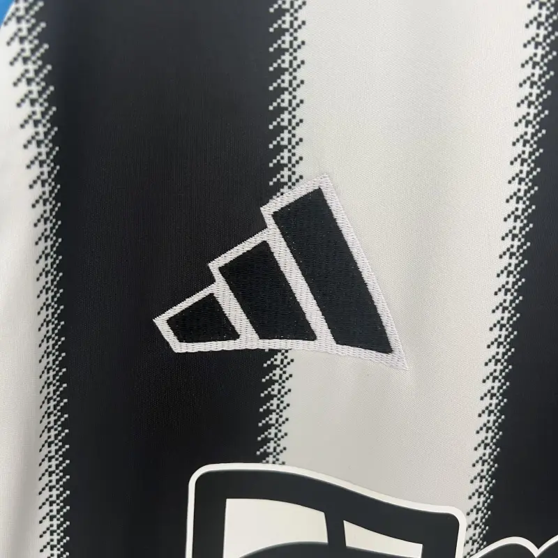 25/26 Newcastle United Home Soccer Jersey