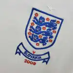 Maglia da calcio retrò dell'Inghilterra dei Mondiali 2010.
