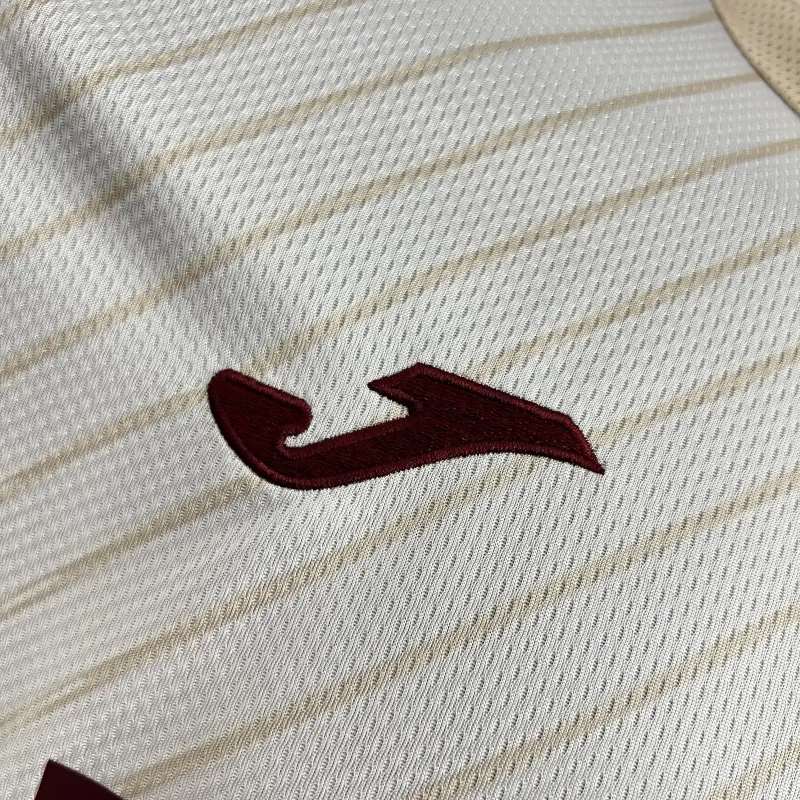 25/26 Villarreal auswärts weißes Fußballtrikot