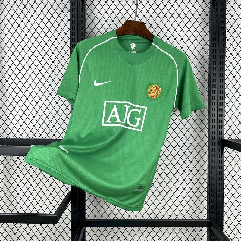 07/08 Manchester United green goalkeeper Retro Soccer Jersey