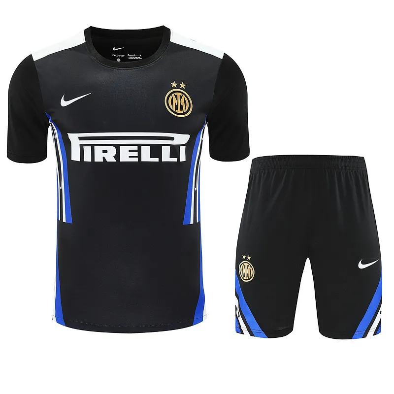25/26 Internacional Black Training Kit