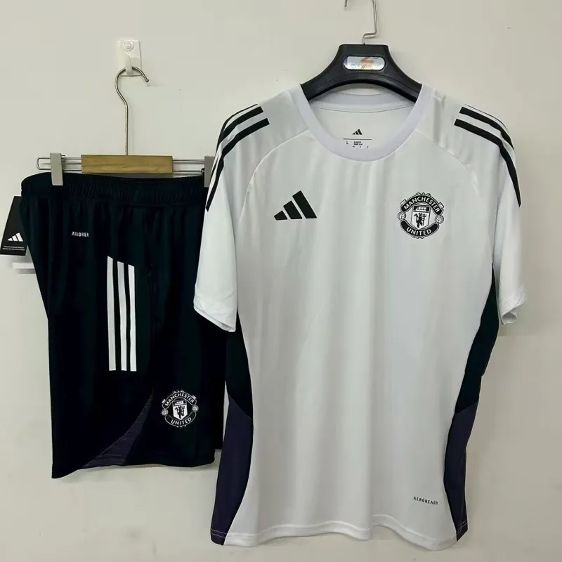 25/26 Manchester United White training Kit