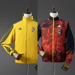 Veste coupe-vent réversible jaune et rouge du Real Madrid 25/26 25/26 Real Madrid Yellow and Red Reversible Jacket Windbreaker